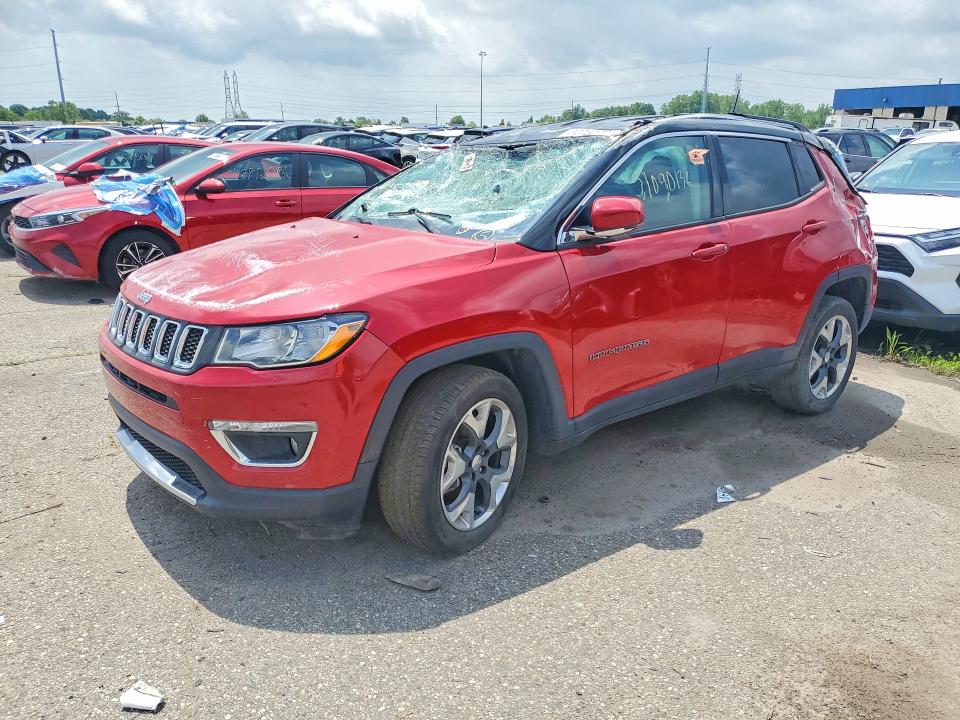 JEEP COMPASS 2019 with VIN 3C4NJDCB1KT697529 - Photo from auction