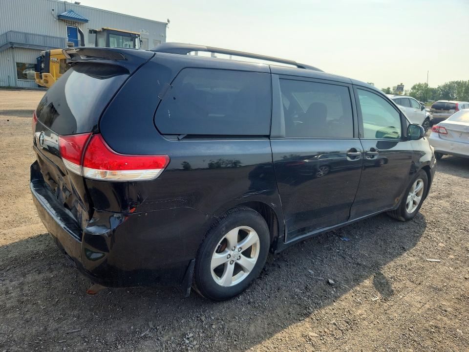 Photo 3 from auction – 2011 TOYOTA SIENNA with VIN 5TDZK3DC9BS050290