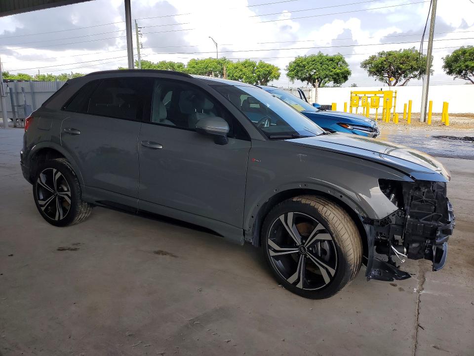 Photo 4 from auction – 2024 AUDI Q3 with VIN WA1EECF39R1176816