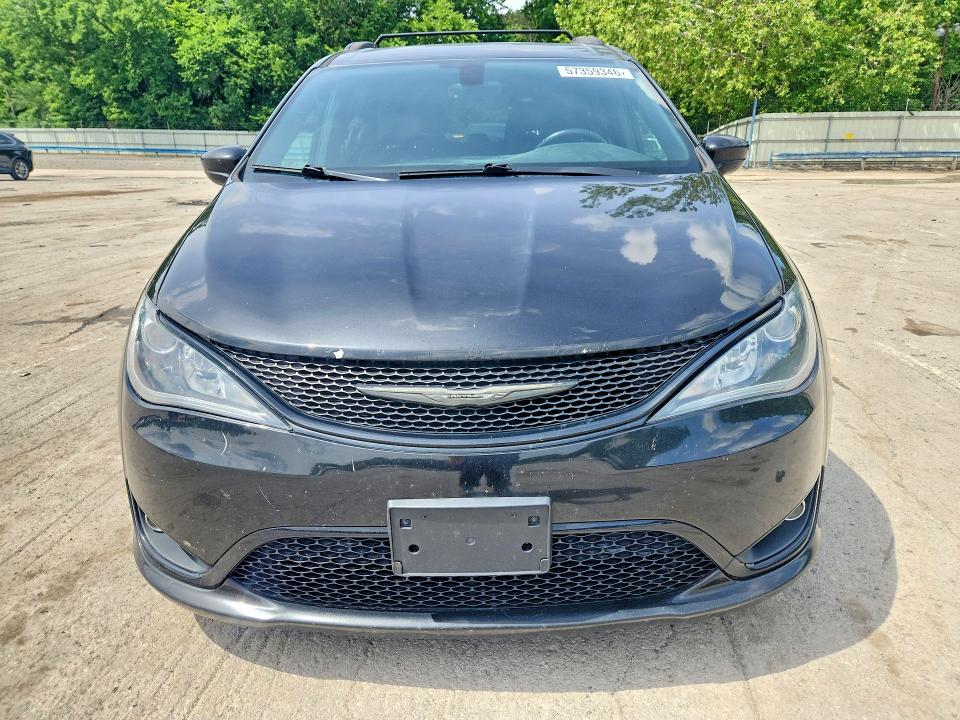 Photo 5 from auction – 2018 CHRYSLER PACIFICA with VIN 2C4RC1EG6JR312227