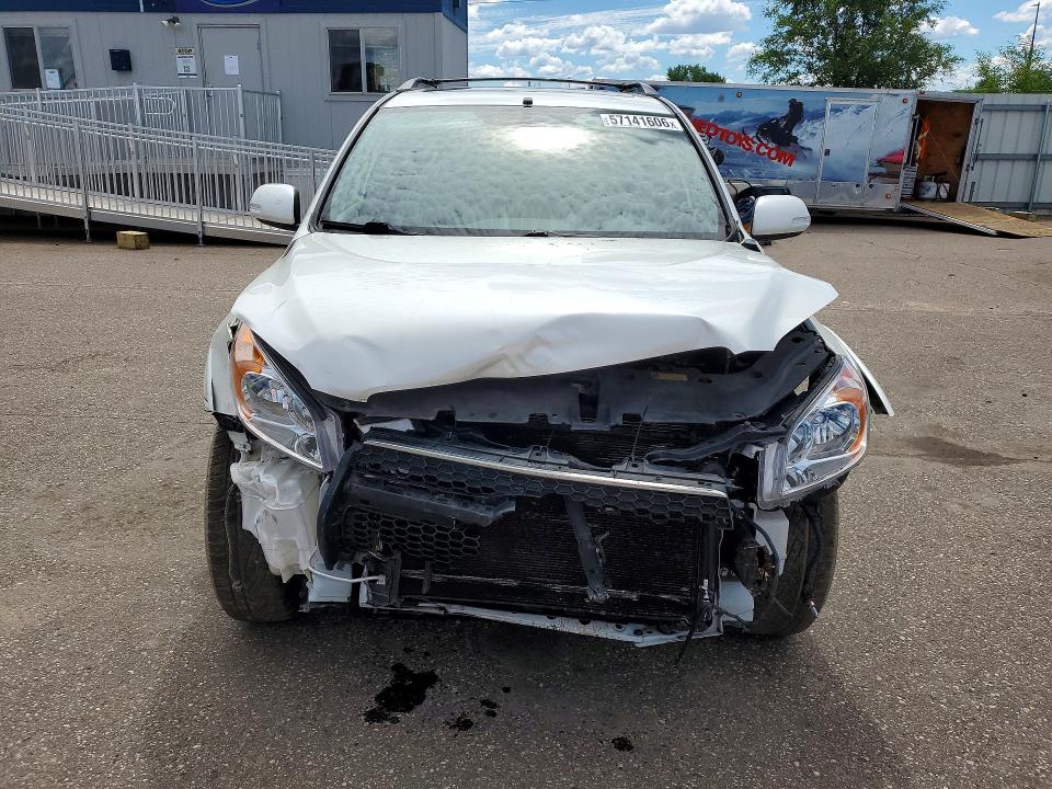 Photo 5 from auction – 2012 TOYOTA RAV4 with VIN JTMDK4DV1CD019131