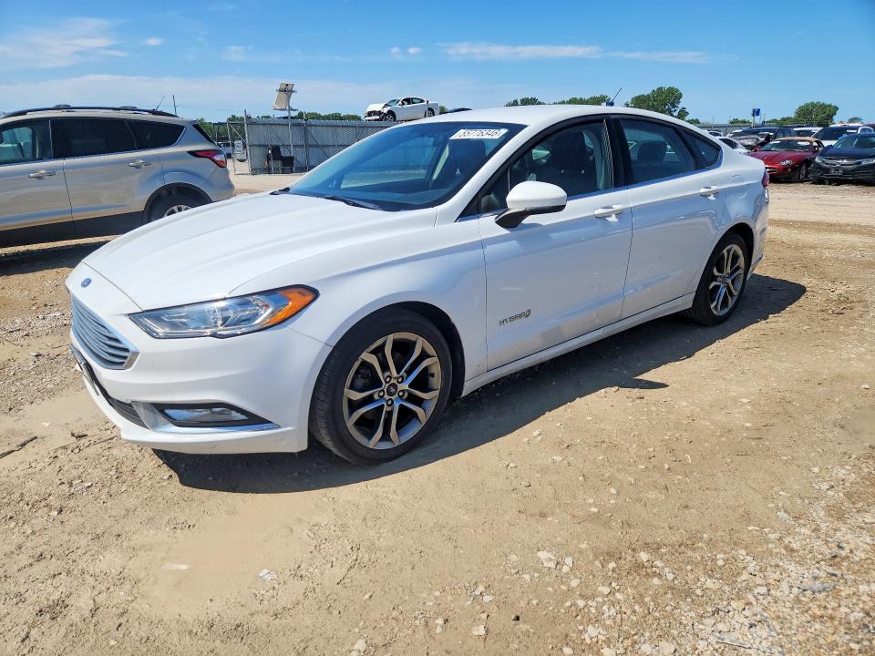 FORD FUSION 2017 with VIN 3FA6P0LU9HR382213 - Photo from auction