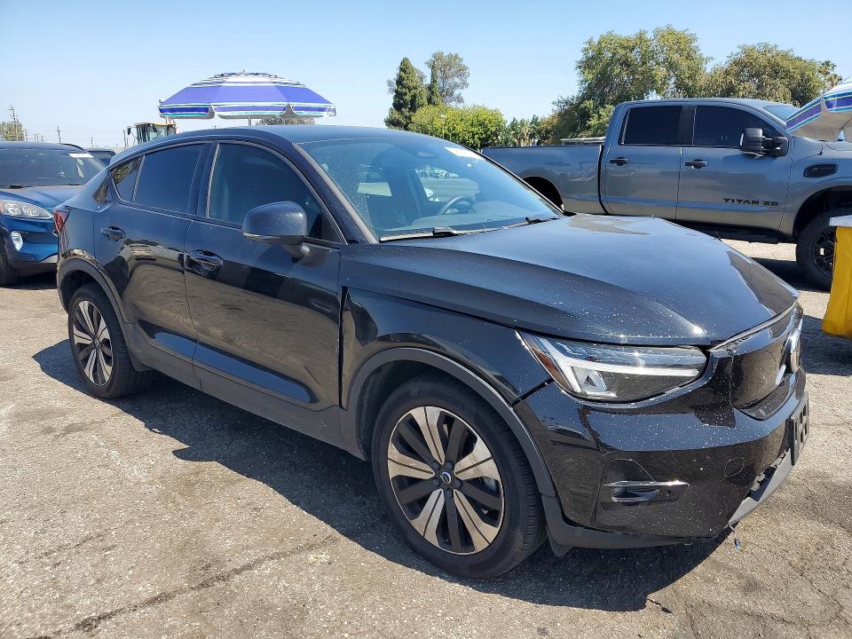 Photo 4 from auction – 2023 VOLVO C40 with VIN YV4ED3GL4P2025572