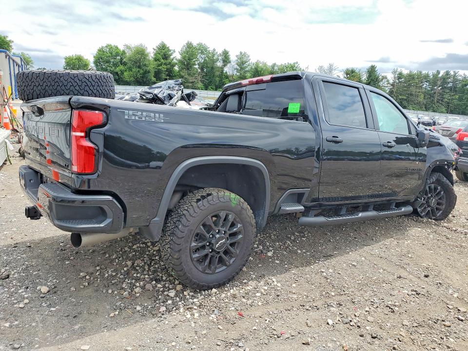 Photo 3 from auction – 2025 CHEVROLET SILVERADO with VIN 2GC4KNEY0S1161835