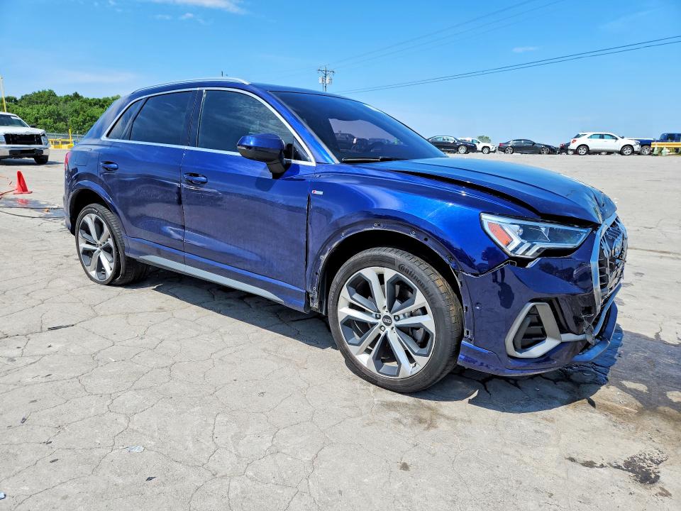 Photo 4 from auction – 2021 AUDI Q3 with VIN WA1EECF31M1115677