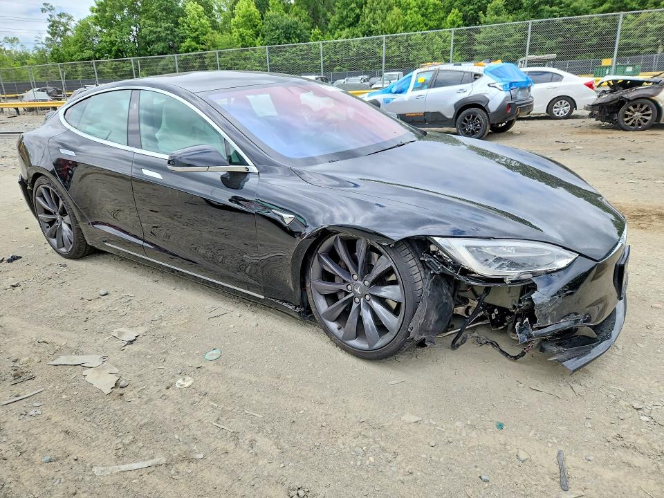 Photo 4 from auction – 2017 TESLA MODEL S with VIN 5YJSA1E18HF225163