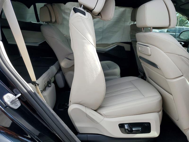Photo 11 from auction – 2025 BMW X7 with VIN 5UX33EM06S9Y31091