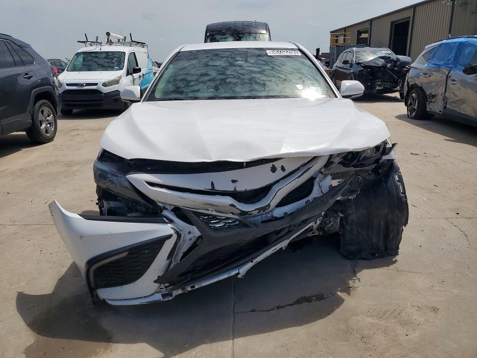 Photo 5 from auction – 2024 TOYOTA CAMRY with VIN 4T1G11AK2RU885370