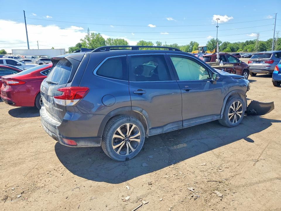 Photo 3 from auction – 2022 SUBARU FORESTER with VIN JF2SKAPCXNH443341