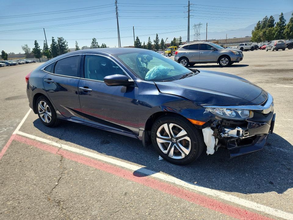 Photo 4 from auction – 2017 HONDA CIVIC with VIN 19XFC2F53HE033822