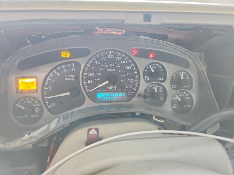 Photo 9 from auction – 2002 GMC SIERRA with VIN 2GTFK69U121324725