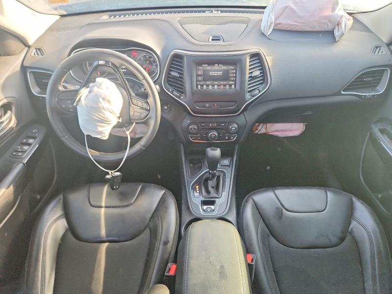 Photo 8 from auction – 2019 JEEP CHEROKEE with VIN 1C4PJLLB2KD369920