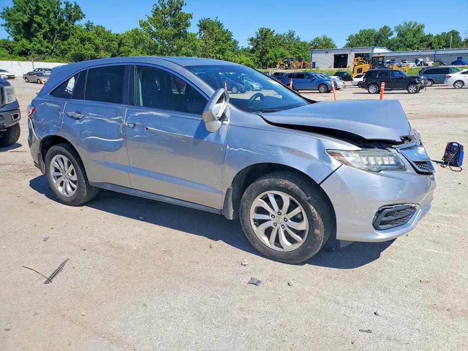 Zdjęcie 4 z aukcji – 2017 ACURA RDX z VIN 5J8TB4H38HL034387