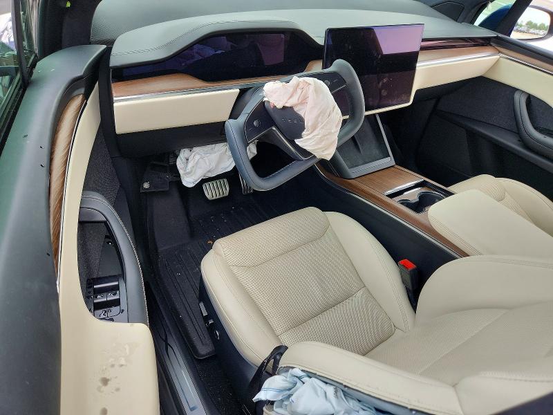 Photo 8 from auction – 2022 TESLA MODEL X with VIN 7SAXCBE50NF334191