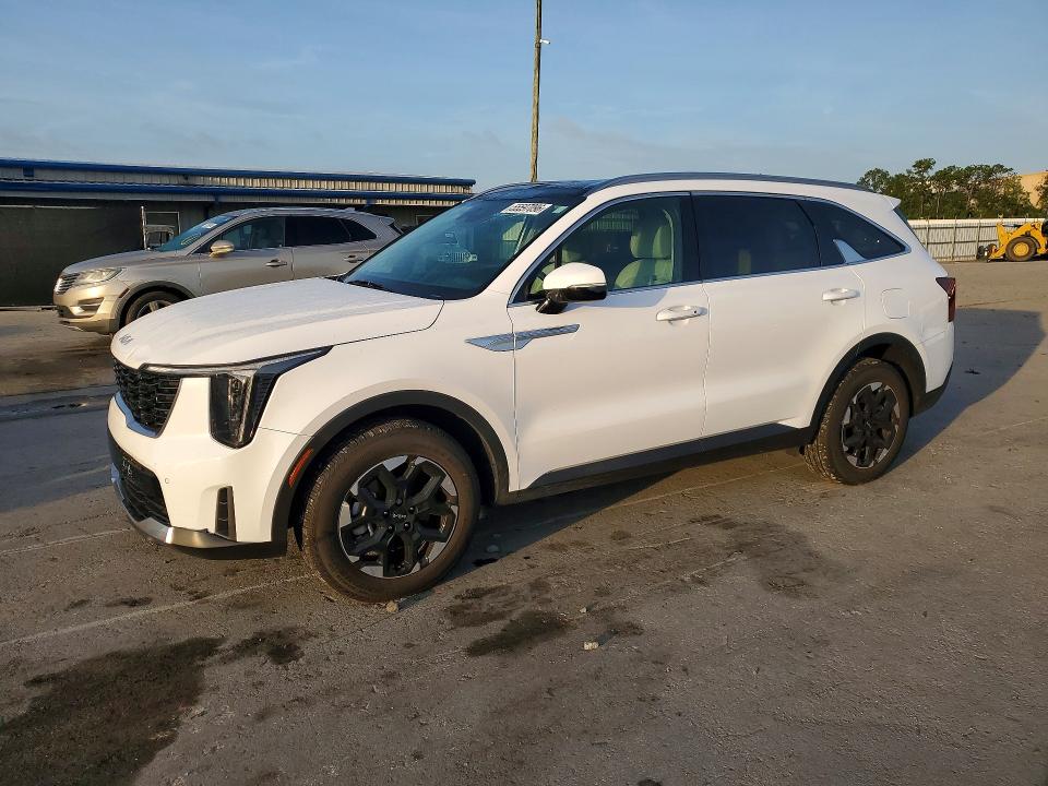 KIA SORENTO 2025 with VIN 5XYRL4JC3SG347995 - Photo from auction