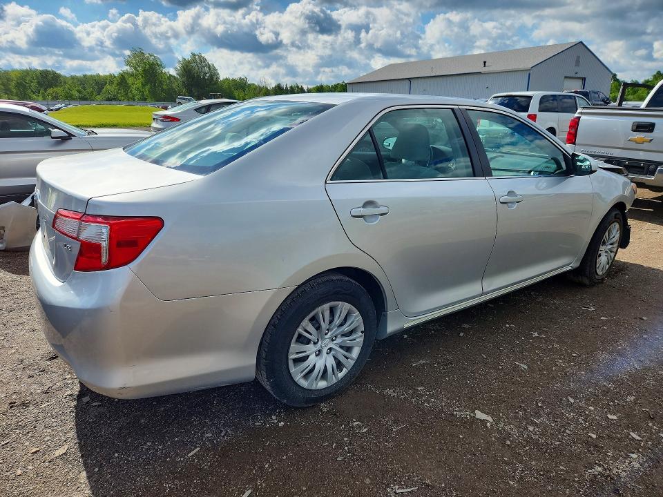Photo 3 from auction – 2012 TOYOTA CAMRY with VIN 4T1BF1FK0CU135008