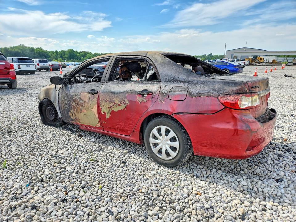 Photo 2 from auction – 2013 TOYOTA COROLLA with VIN 2T1BU4EE0DC016803