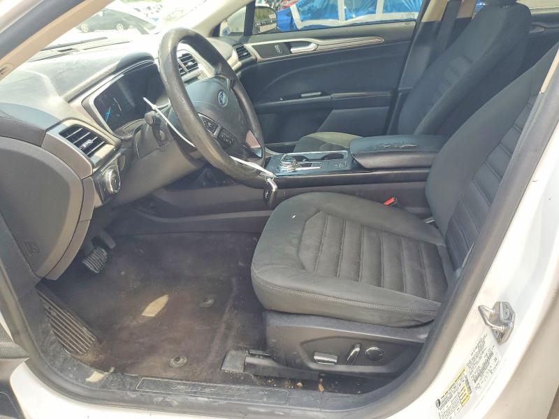 Photo 7 from auction – 2017 FORD FUSION with VIN 3FA6P0LU1HR301351
