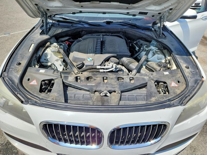 Photo 11 from auction – 2013 BMW 740 with VIN WBAYA6C50DD143813