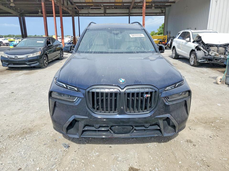 Photo 5 from auction – 2025 BMW X7 with VIN 5UX33EM06S9Y31091