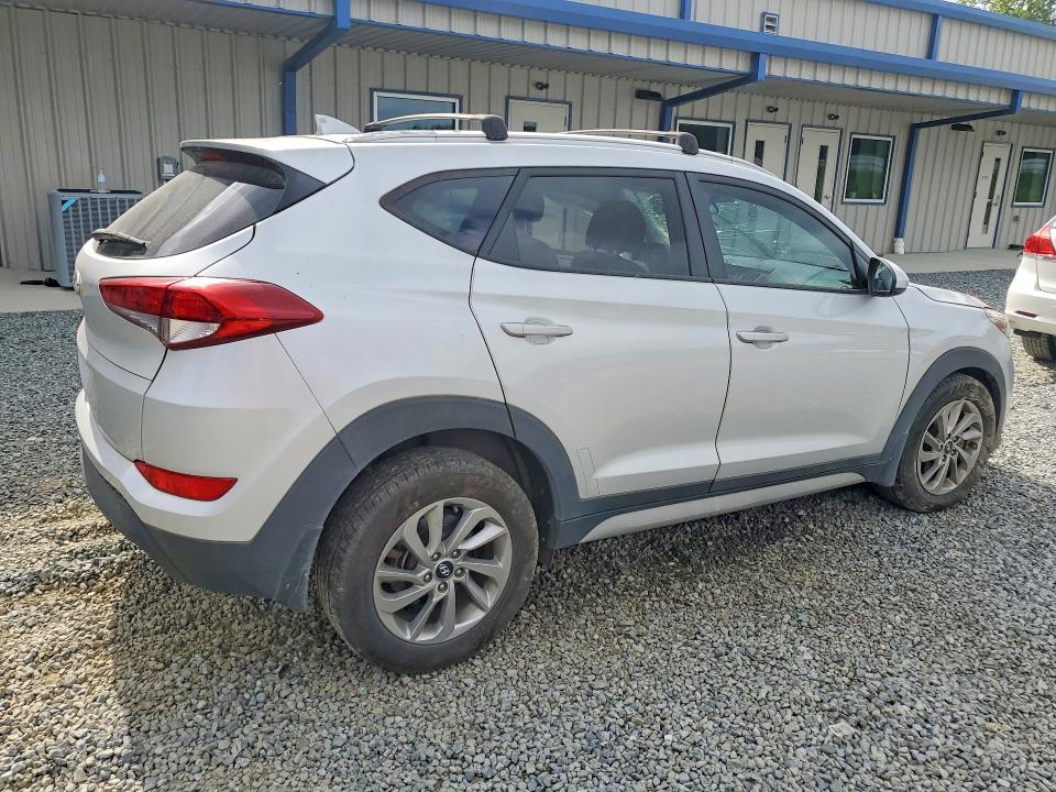 Photo 3 from auction – 2018 HYUNDAI TUCSON with VIN KM8J33A46JU694505