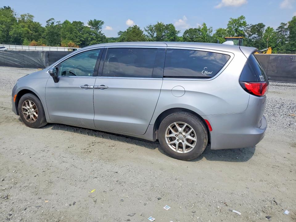 Photo 2 from auction – 2017 CHRYSLER PACIFICA with VIN 2C4RC1DG9HR702900