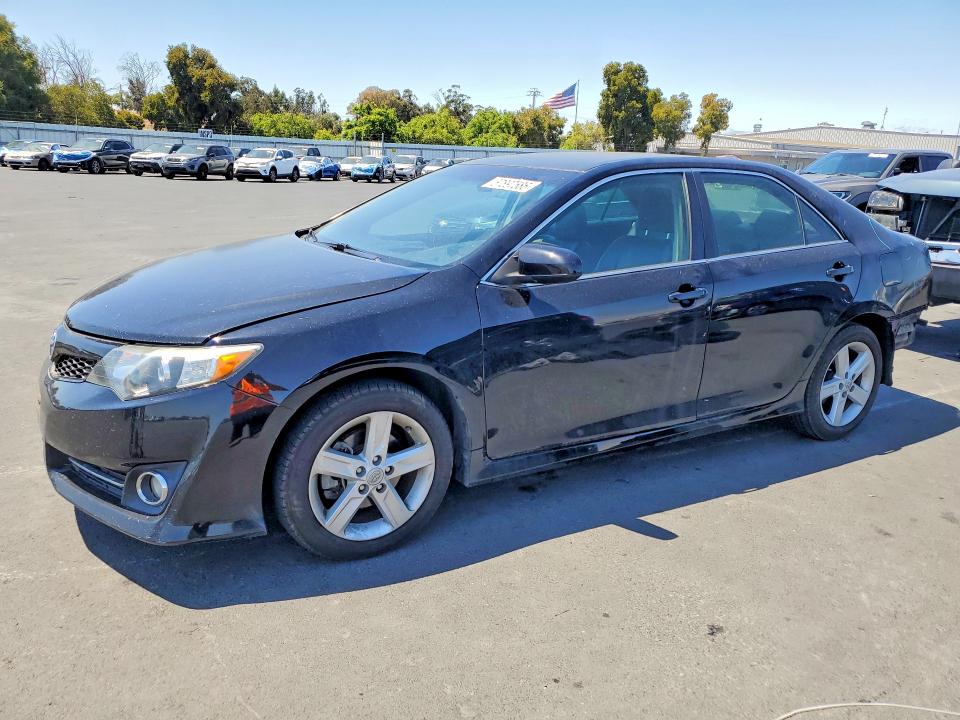 TOYOTA CAMRY 2014 with VIN 4T1BF1FK2EU744278 - Photo from auction