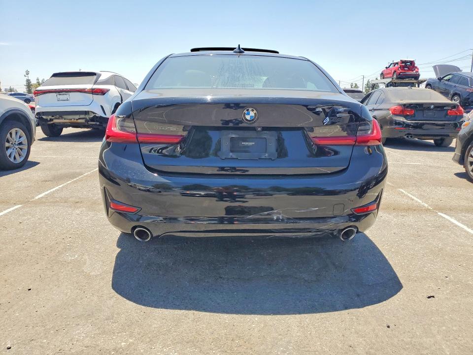 Photo 6 from auction – 2021 BMW 330E with VIN 3MW5P7J02M8B48376