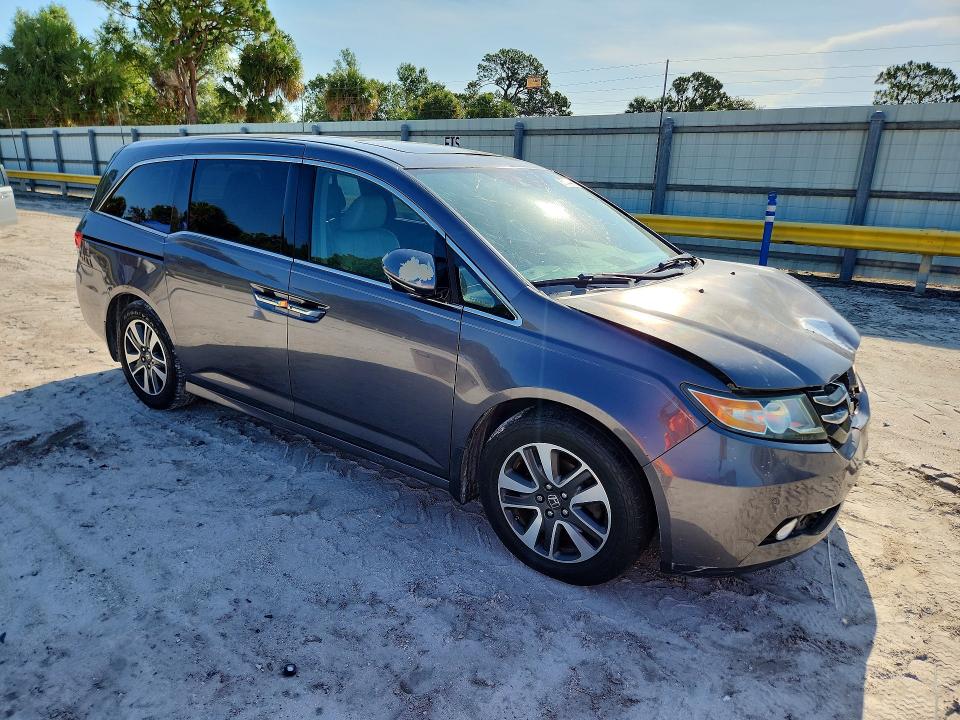 Photo 4 from auction – 2015 HONDA ODYSSEY with VIN 5FNRL5H97FB070152