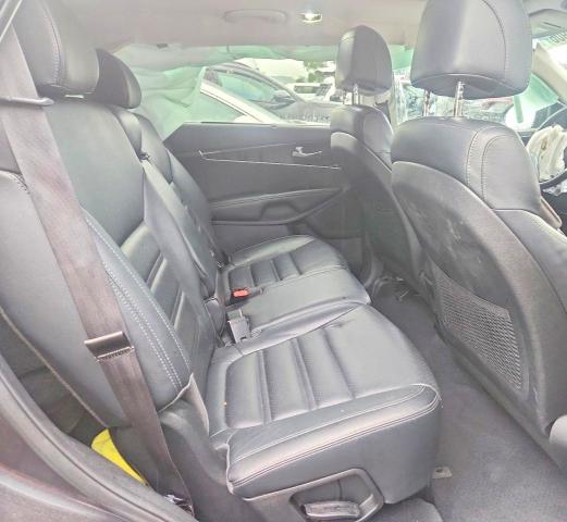 Photo 11 from auction – 2017 KIA SORENTO with VIN 5XYPHDA55HG225688