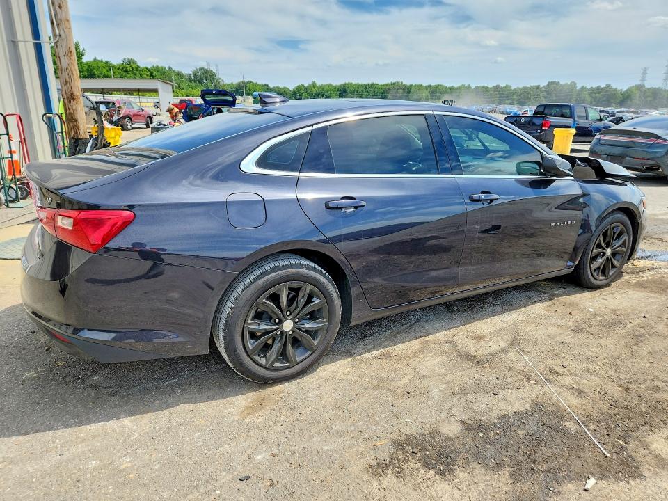 Photo 3 from auction – 2023 CHEVROLET MALIBU with VIN 1G1ZD5ST9PF169434