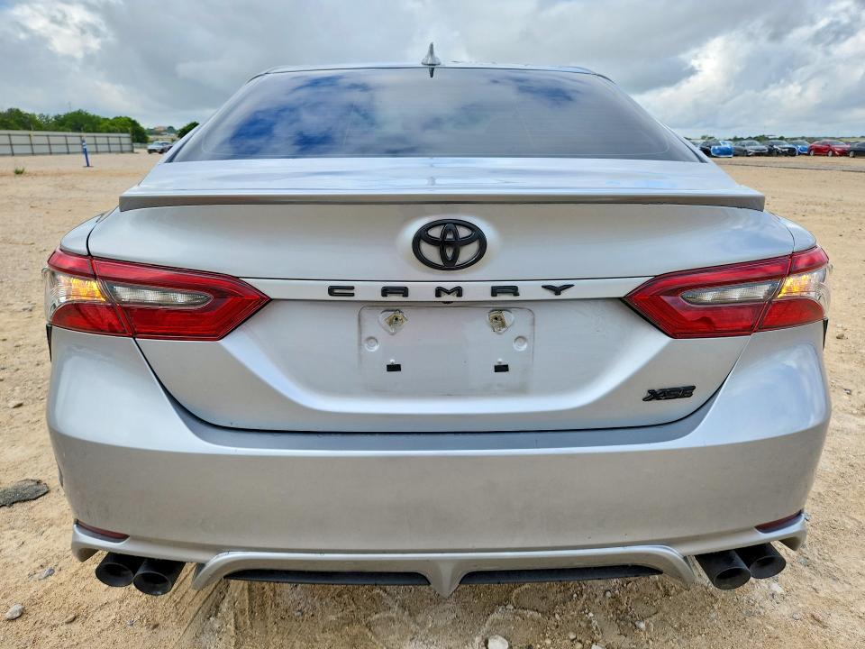 Photo 6 from auction – 2022 TOYOTA CAMRY with VIN 4T1K61AK0NU005370