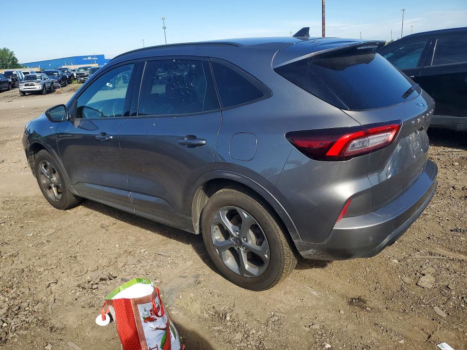 Фото 2 с аукциона – 2023 FORD ESCAPE с VIN 1FMCU9MN3PUB13659