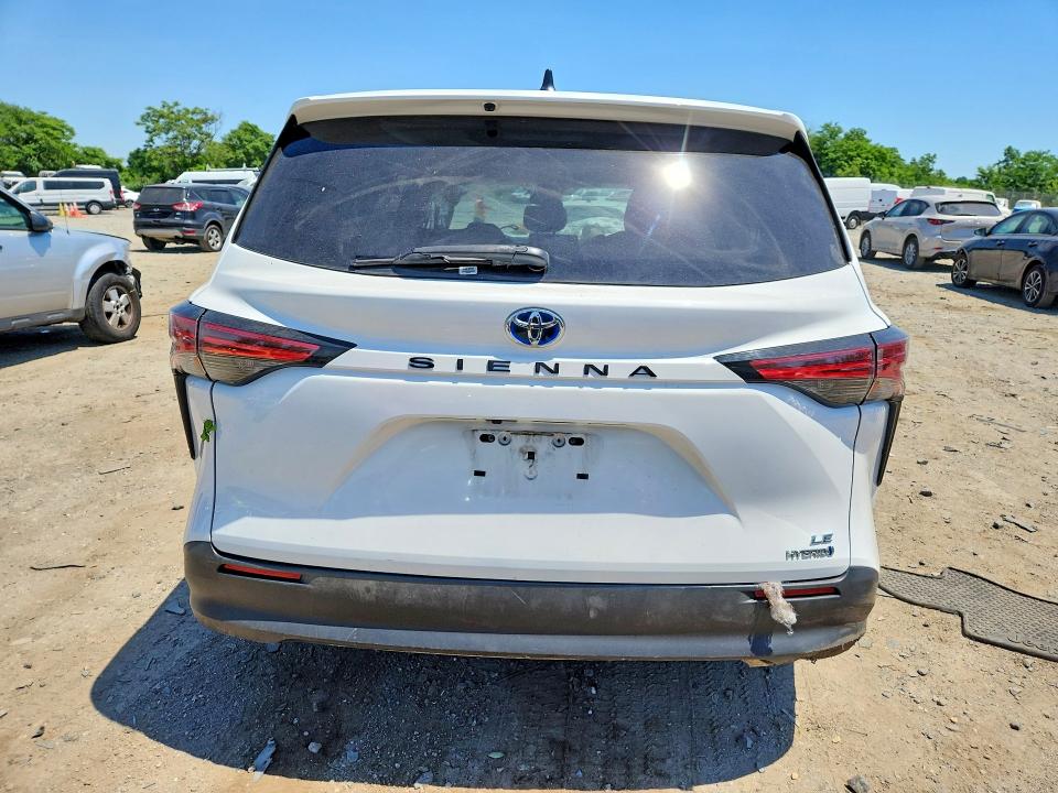 Photo 6 from auction – 2021 TOYOTA SIENNA with VIN 5TDKRKEC2MS020332