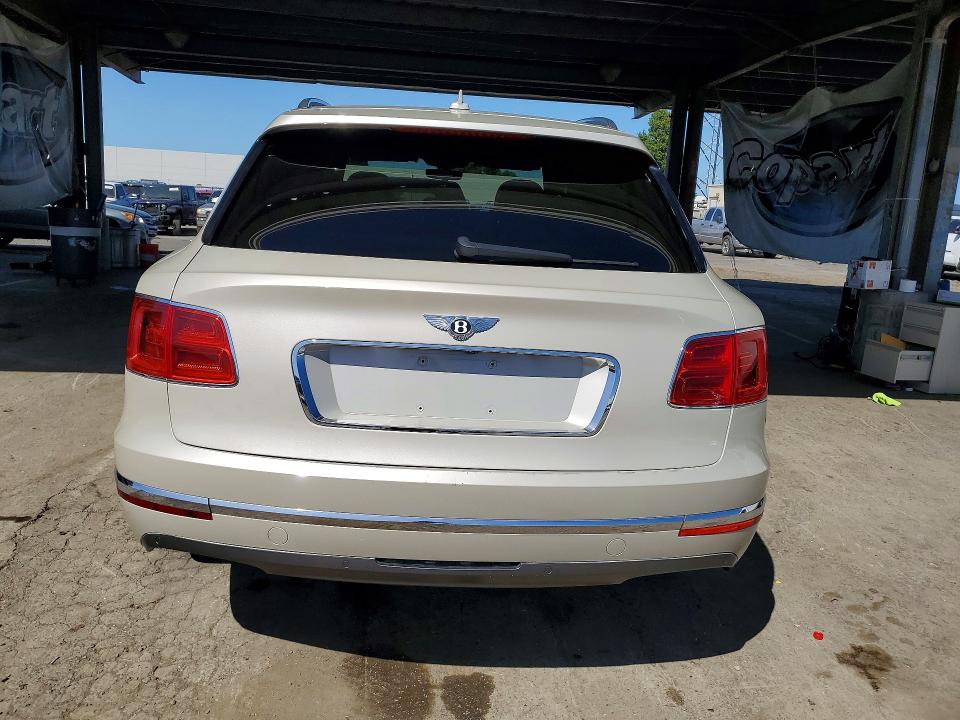 Foto 6 de la subasta – 2018 BENTLEY BENTAYGA con VIN SJAAC4ZV4JC018083