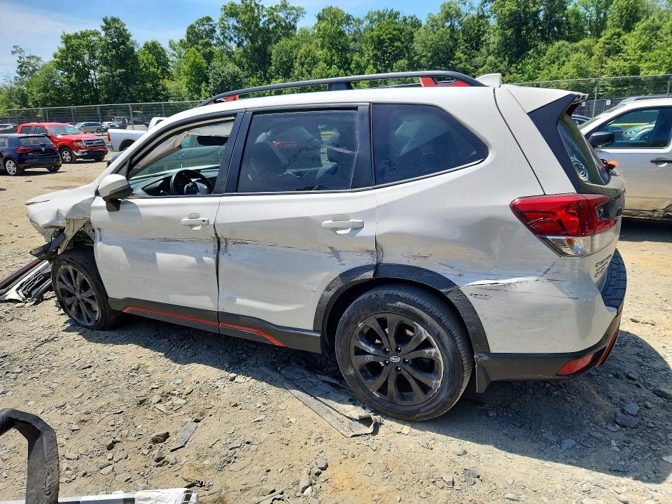 Photo 2 from auction – 2023 SUBARU FORESTER with VIN JF2SKAJC3PH470263