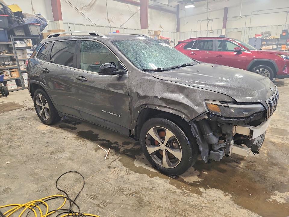 Photo 4 from auction – 2019 JEEP CHEROKEE with VIN 1C4PJMDN5KD180628