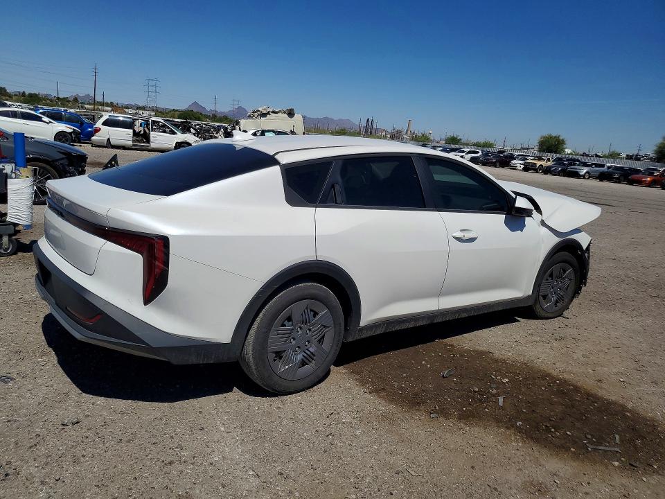 Photo 3 from auction – 2025 KIA K4 with VIN 3KPFT4DE1SE198256