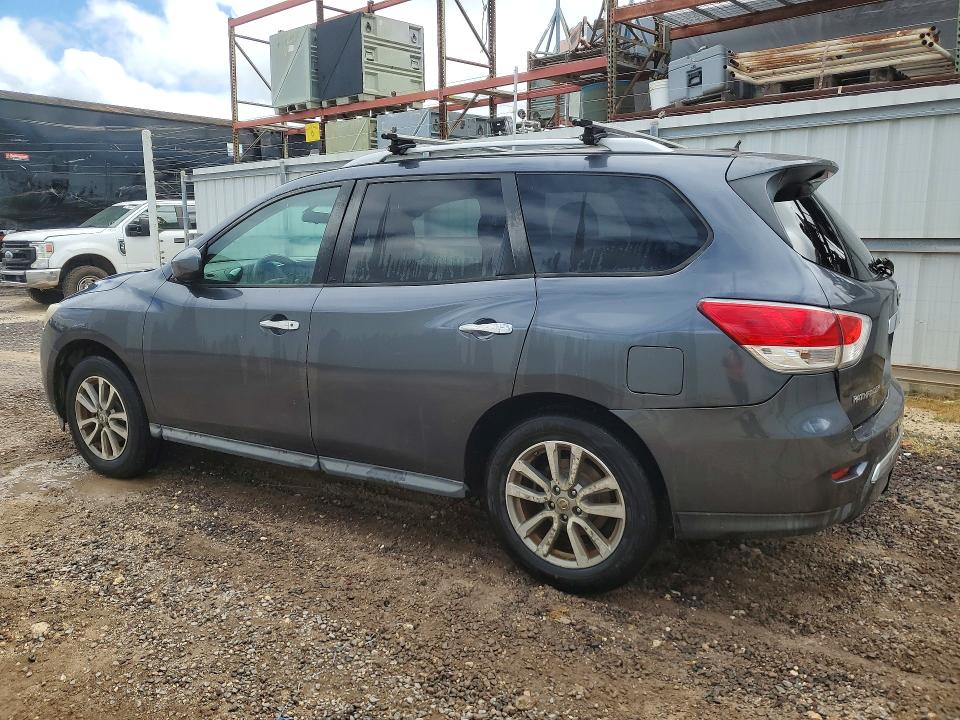 Photo 2 from auction – 2013 NISSAN PATHFINDER with VIN 5N1AR2MM1DC681336