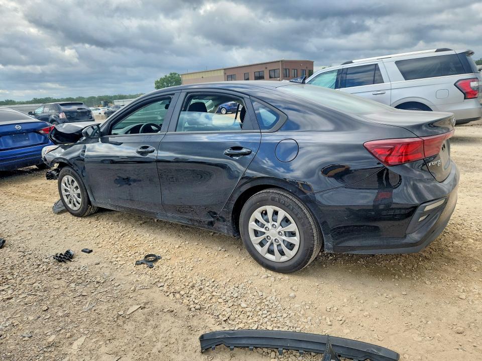 Photo 2 from auction – 2021 KIA FORTE with VIN 3KPF24AD0ME397591