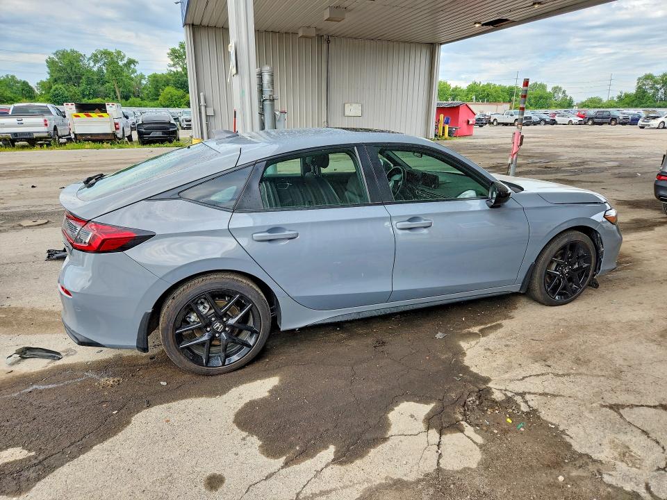 Photo 3 from auction – 2026 HONDA CIVIC with VIN 19XFL4H86TE008361