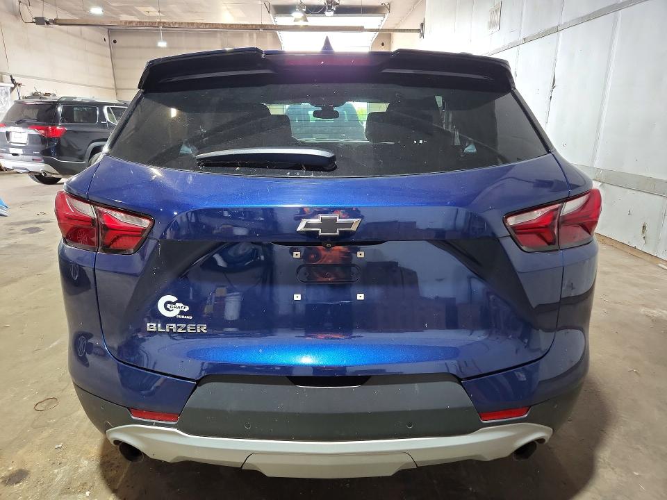 Photo 6 from auction – 2022 CHEVROLET BLAZER with VIN 3GNKBCR49NS130280