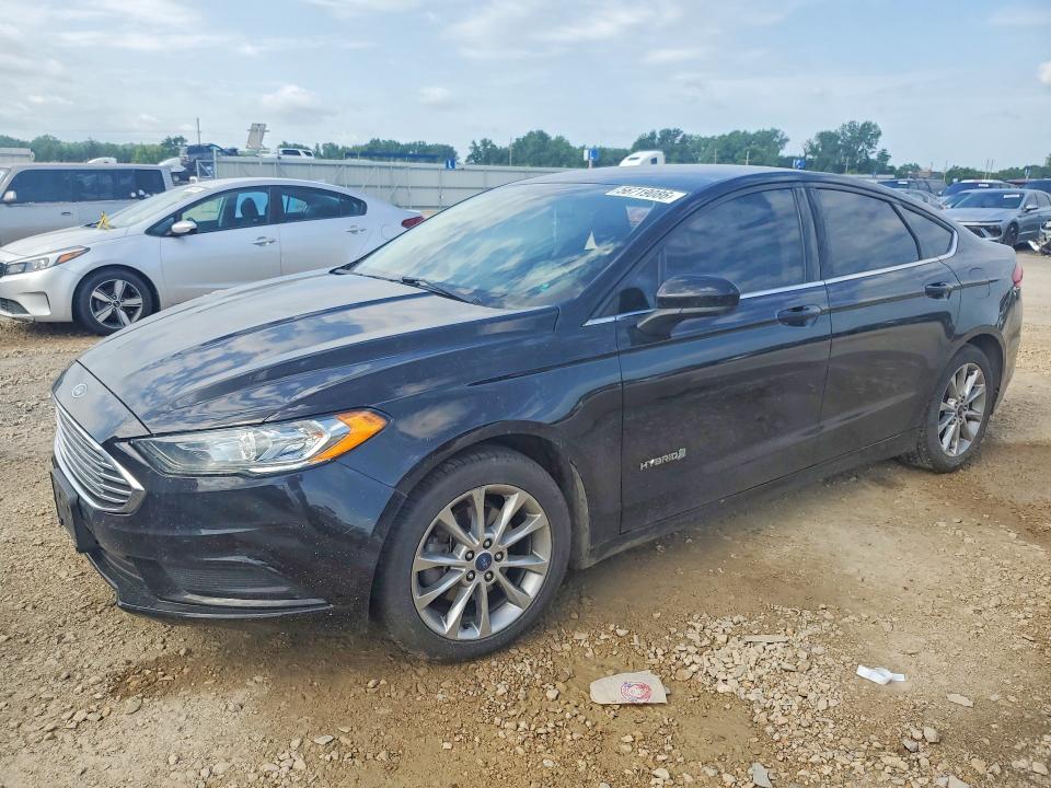 FORD FUSION 2017 with VIN 3FA6P0LU0HR247136 - Photo from auction