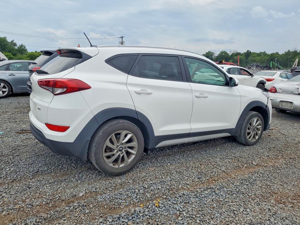 Photo 3 from auction – 2017 HYUNDAI TUCSON with VIN KM8J3CA4XHU515862
