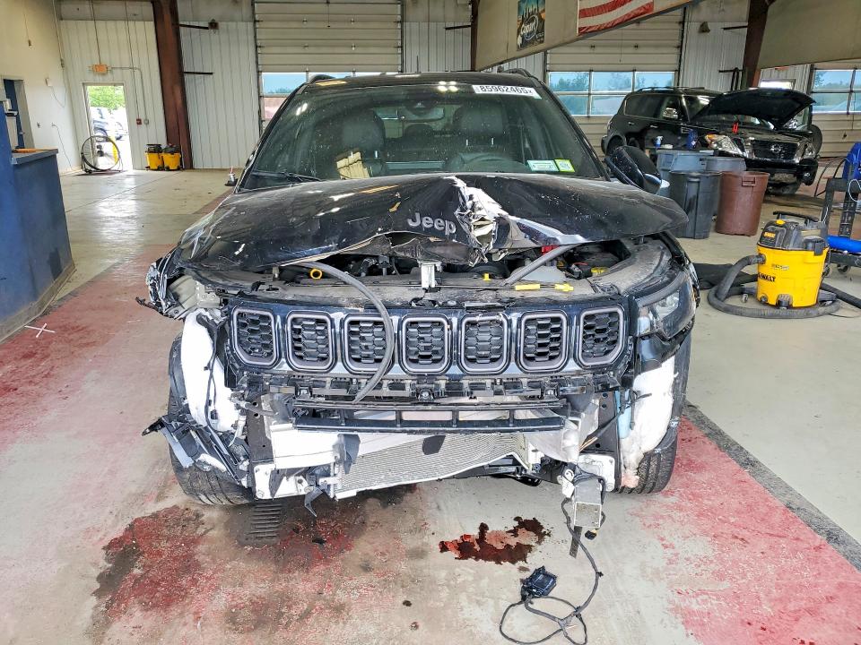 Photo 5 from auction – 2026 JEEP COMPASS with VIN 3C4NJDCNXTT163960
