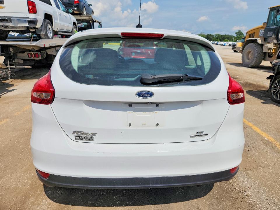Photo 6 from auction – 2016 FORD FOCUS with VIN 1FADP3K29GL269349