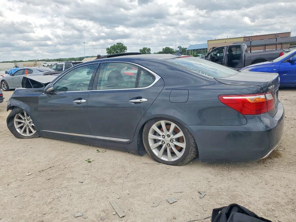 Photo 2 from auction – 2010 LEXUS LS with VIN JTHCL5EF0A5006656