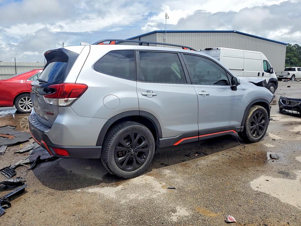 Photo 3 from auction – 2020 SUBARU FORESTER with VIN JF2SKARC1LH427801