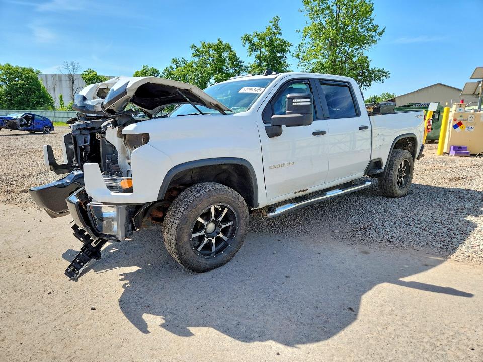CHEVROLET SILVERADO 2020 with VIN 1GC4YME76LF109314 - Photo from auction