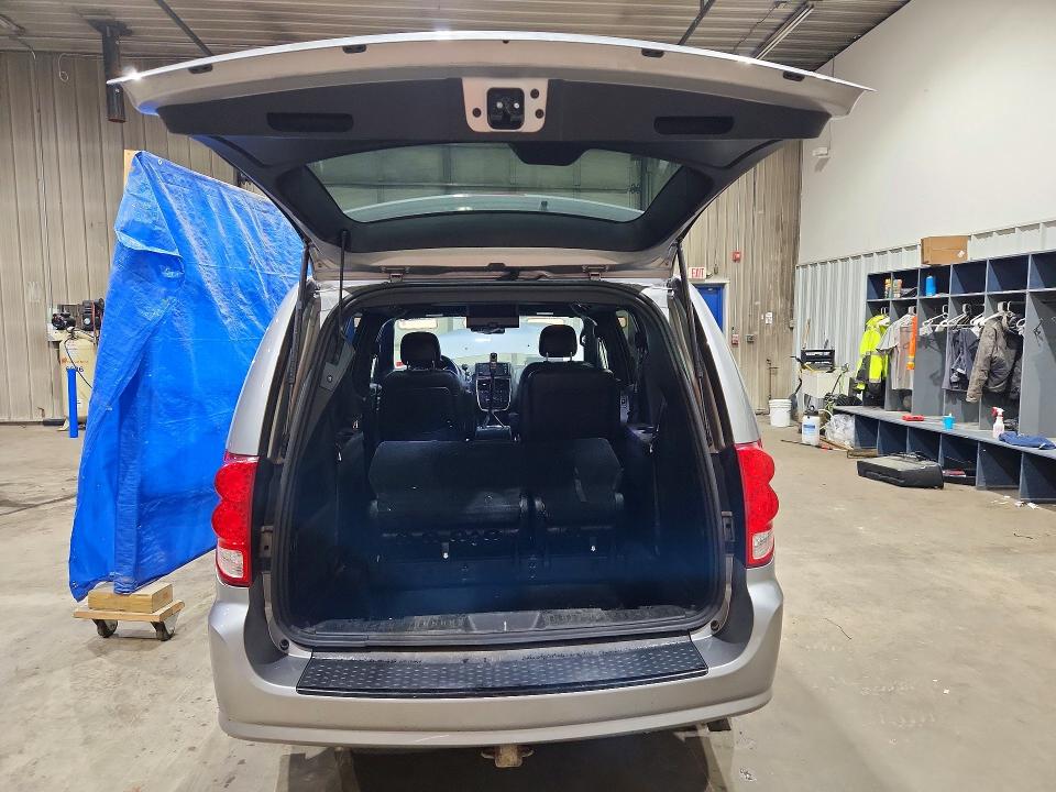 Photo 6 from auction – 2017 DODGE GRAND CARAVAN with VIN 2C4RDGCG4HR558772